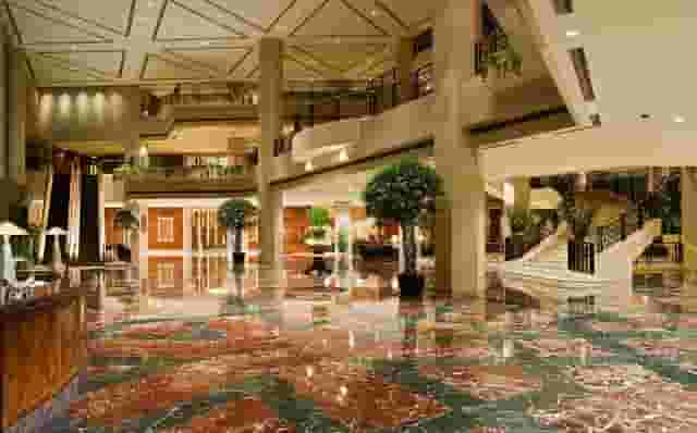Lobby bar