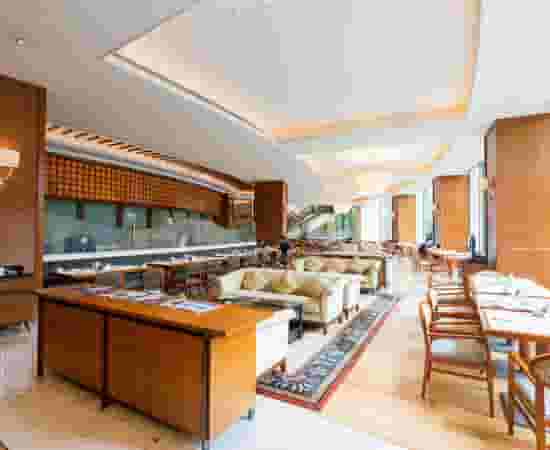 Lobby bar