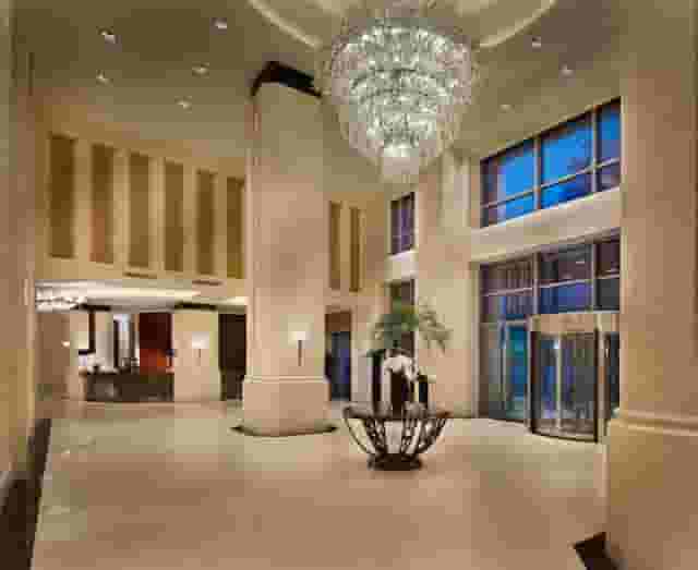 Lobby bar