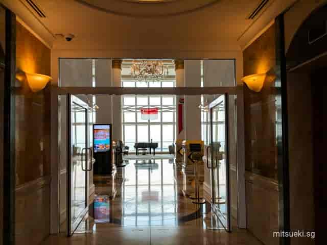 Straits Bar Tower Club Review x ...