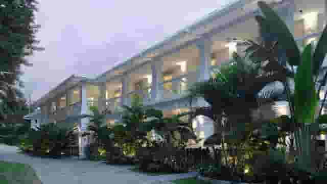 Courtyard Suites