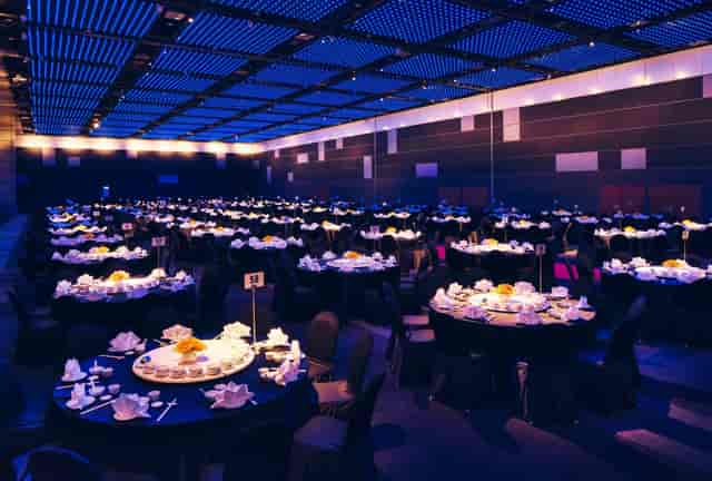Elegant banquet setup with round tables in Suntec Singapore for formal events.