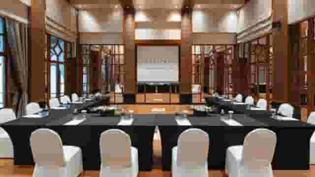 Cinnamon Room