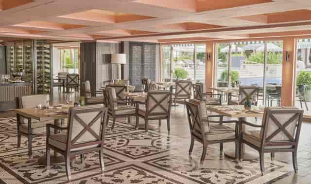 Elegant dining space at Mandarin Oriental, Singapore for corporate events and meetings.