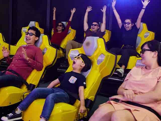 Attendees enjoying immersive classrooms at Singapore Discovery Centre for team-building events.