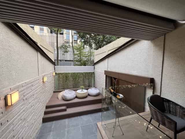 Courtyard 2 + 3