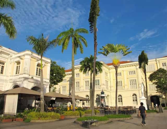 Riverfront Forecourt
