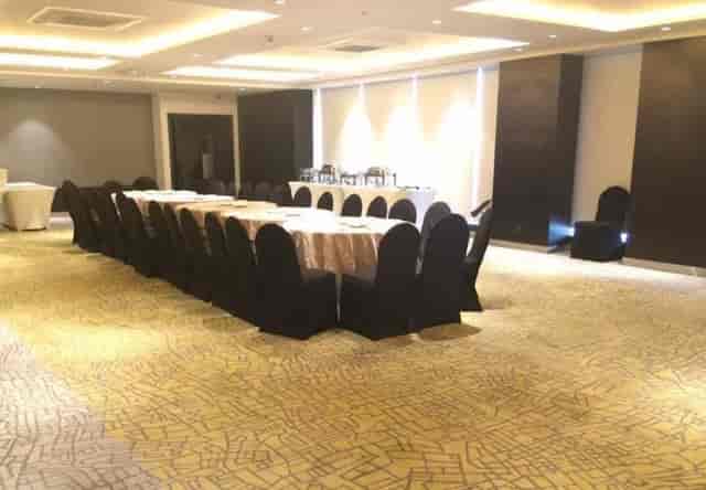 Conference Hall at Park Inn: elegant meeting space with long table, ideal for corporate events.