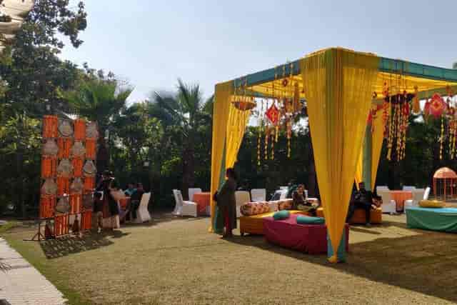 Vibrant outdoor event space at Country Inn & Suites, perfect for celebrations and gatherings.
