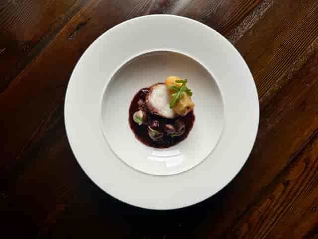 Gourmet plated starter at The Royal Oak, ideal for corporate galas and incentive dinners.