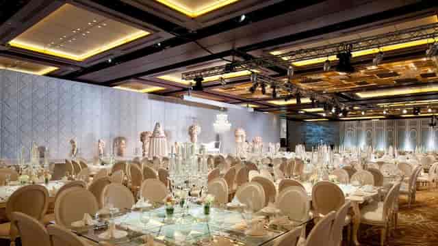Elegant Al Baraha Ballroom banquet hall in Dubai, perfect for weddings and galas.