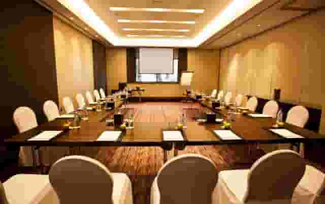Fayruz Meeting Room