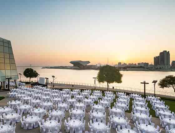 Elegant outdoor event space at Al Khayma, InterContinental Dubai, perfect for galas and gatherings.