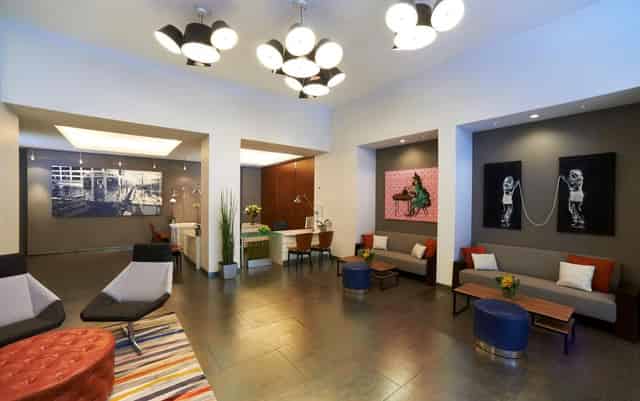 Double Cross Lounge