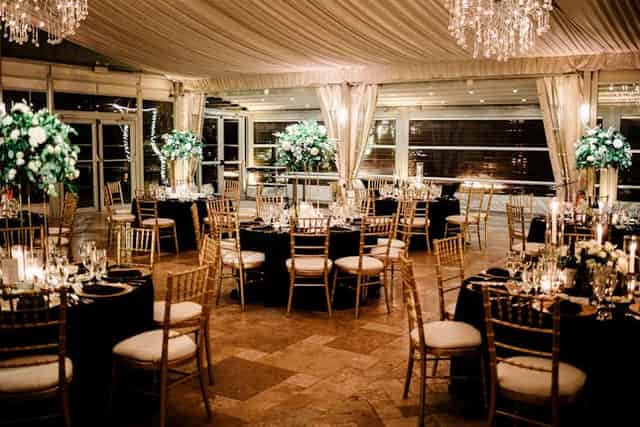 Banquet hall