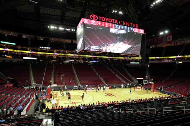 Toyota Center arena in Houston, spacious venue for sports and corporate events.