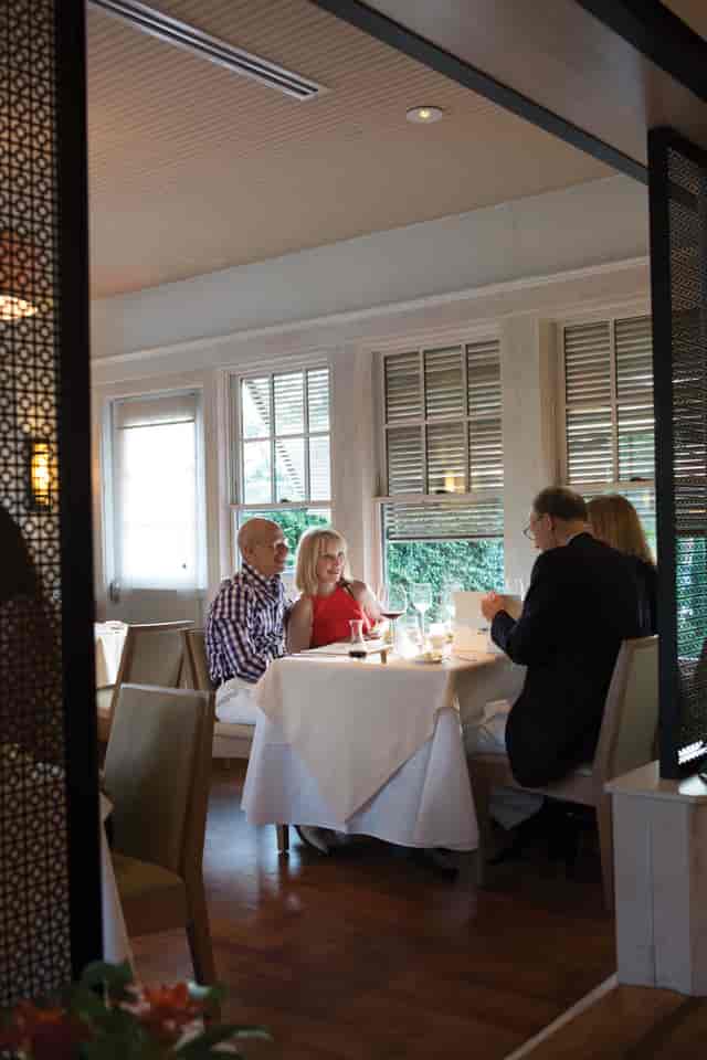Intimate dining setting at BCN Taste & Tradition, ideal for networking events and meetings.