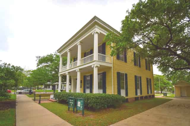 Nichols-Rice-Cherry House