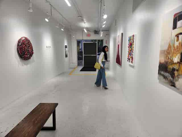 Art studio in Silver Street Studios, bright gallery space for exhibitions and networking events.