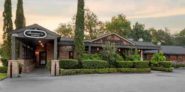Charming rustic restaurant venue for intimate gatherings and corporate events.