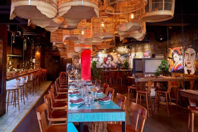 Restaurant & Bar