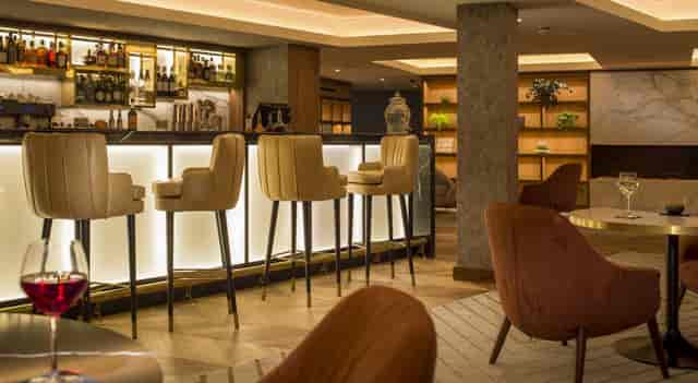 Sophisticated bar at The Balcony, ideal for networking events and cocktail receptions.