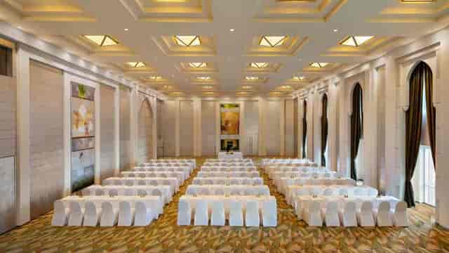 Conference setup at Shangri-La Hotel Dubai with elegant decor and seating.
