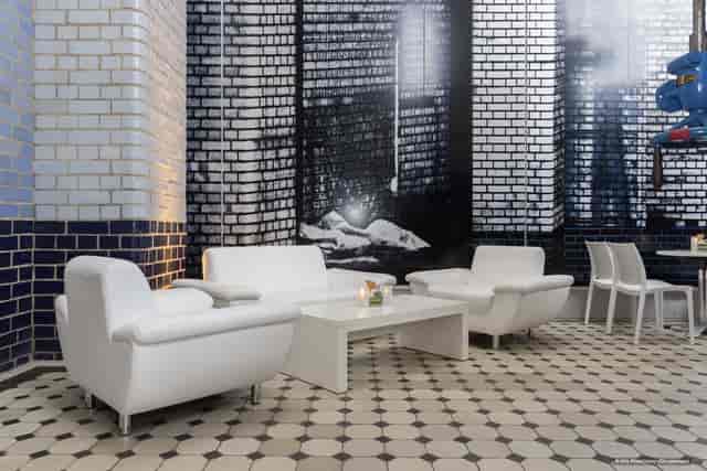 Modern lounge in Turbinenhalle Berlin, perfect for networking at events.