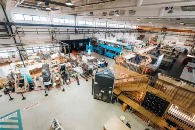 Dynamic event space in MotionLab Berlin, ideal for workshops and team-building activities.