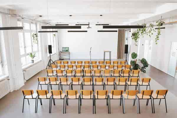 Tasting Room with chairs for a presentation, ideal for workshops or lectures.