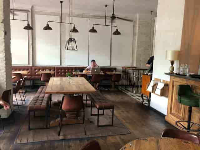 Modern Terrace at SPINDLER Restaurant Berlin for intimate meetings and events.