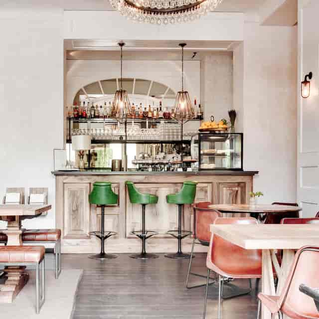 Elegant bar area at SPINDLER Restaurant, perfect for intimate gatherings or networking events.