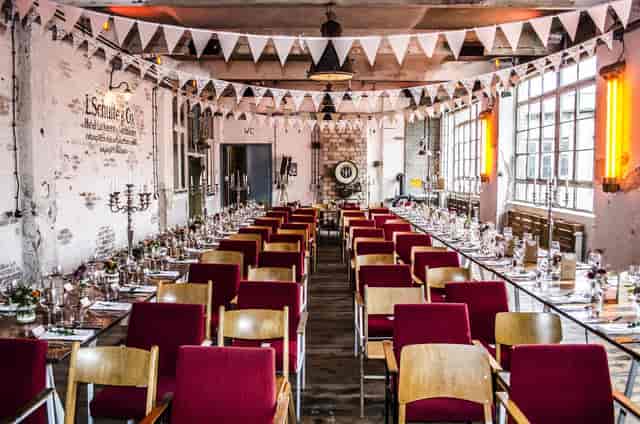 Elegant dining space at Fabrik 23, ideal for weddings and corporate events.