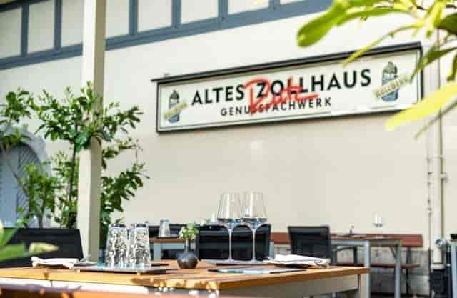 Outdoor dining at Rutz Zollhaus with elegant table setting for corporate events.