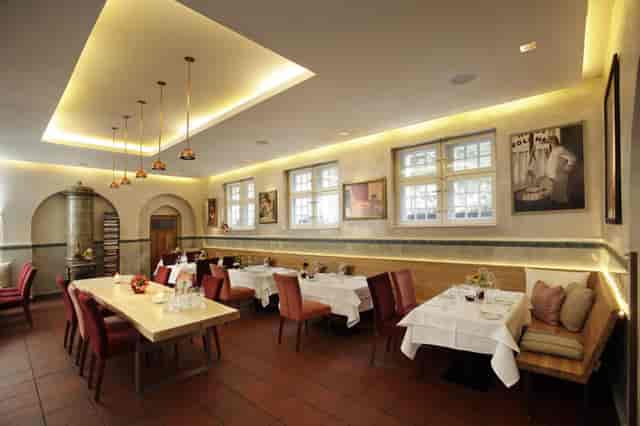 Elegant restaurant space at Rutz Zollhaus for intimate meetings and celebratory events.