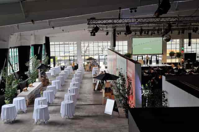 Versatile event space in Docken for meetings and receptions with natural light.