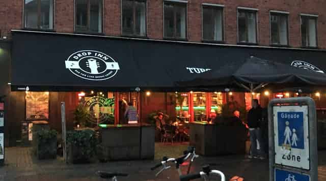 Live music bar