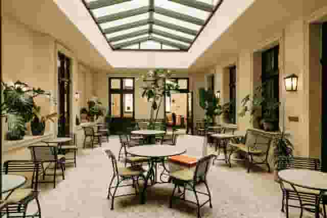Hotel Bar