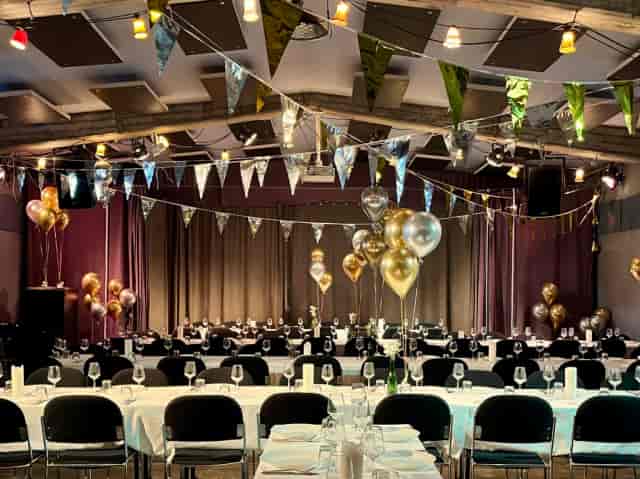 Elegant event space in H15 Kødbyen with festive decor for gala dinner or corporate event.