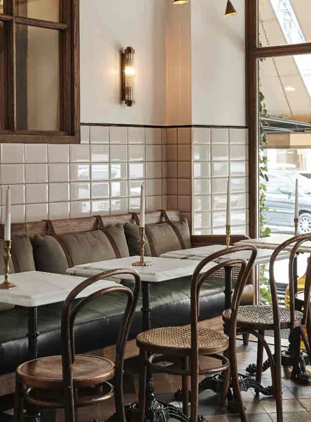 AROUND THE HOUSE - Hotel Sanders