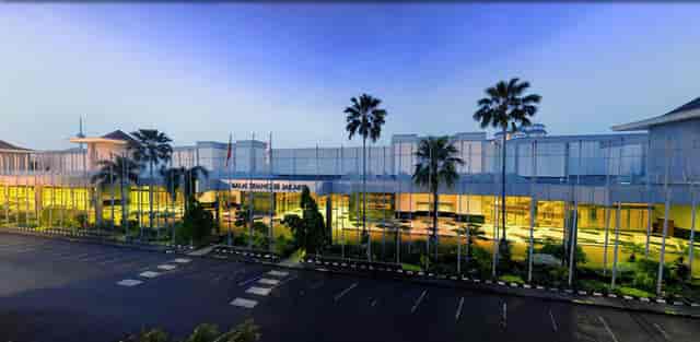 Modern Jakarta Convention Center with glass façade, perfect for conferences and events.