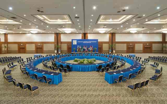 BALAI SIDANG JAKARTA CONVENTION CENTER ...