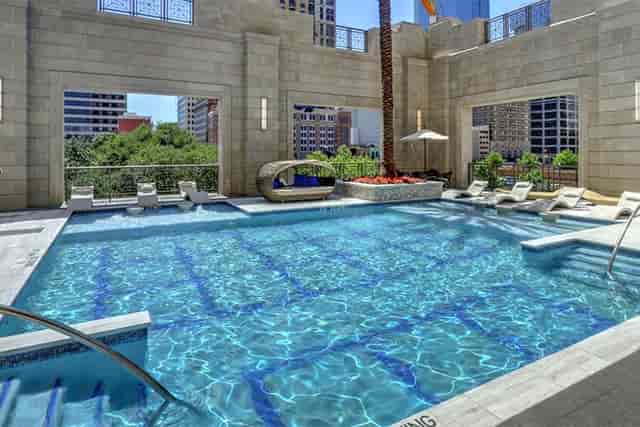 Houston Rooftop Pool | Virtual Tours ...
