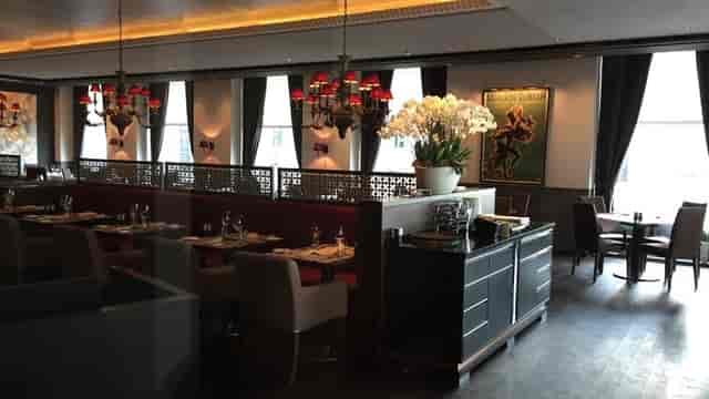 Elegant dining space at Brasserie Schiller, ideal for corporate events and private dinners.
