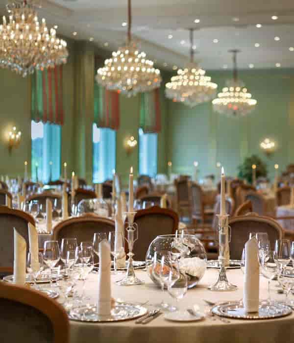 Elegant banquet hall in Hotel Adlon, Berlin, ideal for formal events and gatherings.