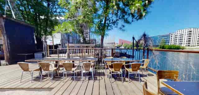 Outdoor meeting space at Zirkus Area, SAGE Berlin, perfect for summer events and retreats.