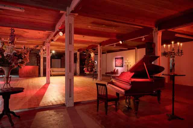 Live music venue
