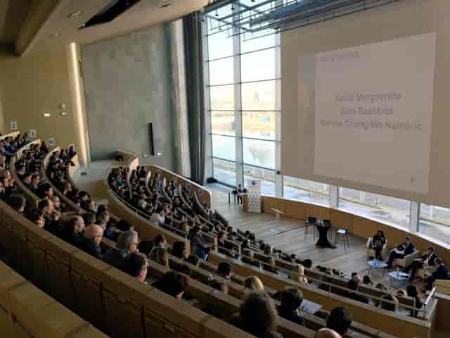Auditorium at Carré des Docks, Le Havre: spacious conference venue with natural light.