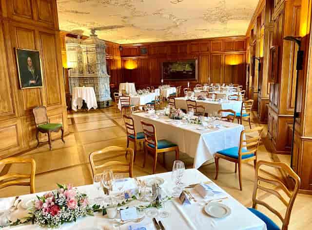 Elegant banquet setting in Zunftsaal Nord, ideal for corporate events and intimate dinners.