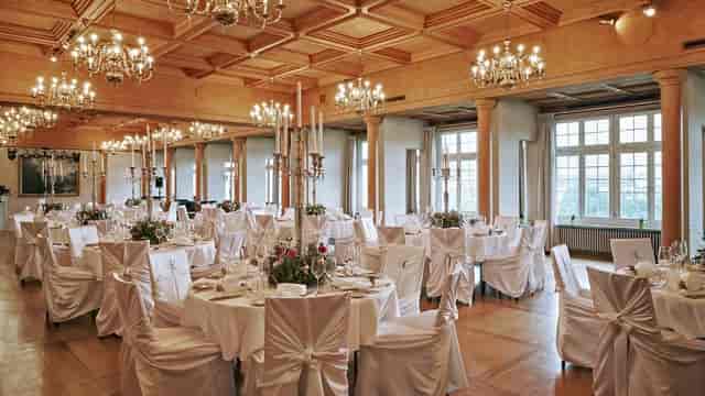 Elegant banquet hall in Schlossstube, perfect for weddings and corporate events.